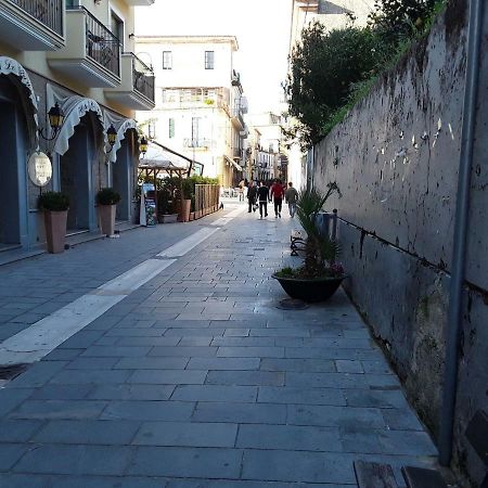 La Casa Di Checco Lägenhet Santa Maria di Castellabate Exteriör bild