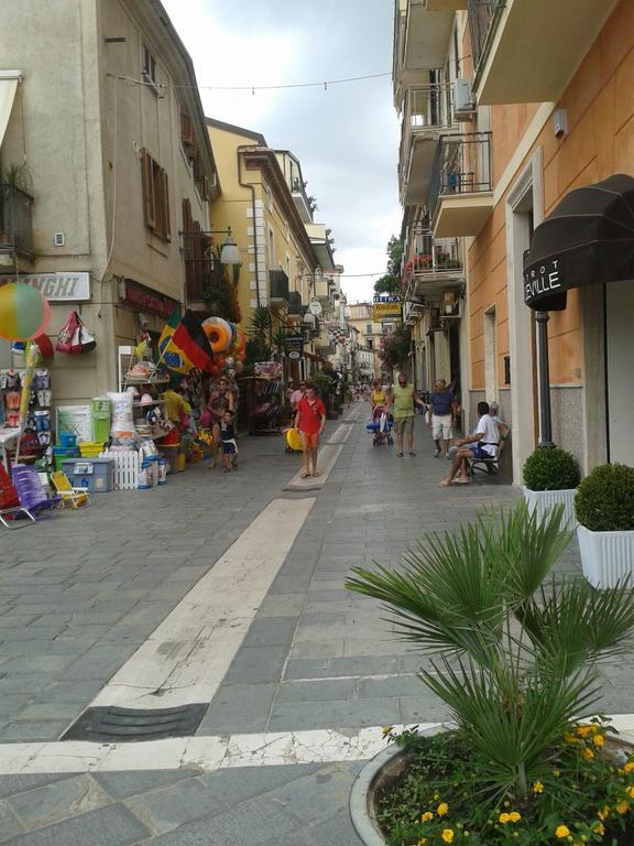 La Casa Di Checco Lägenhet Santa Maria di Castellabate Exteriör bild